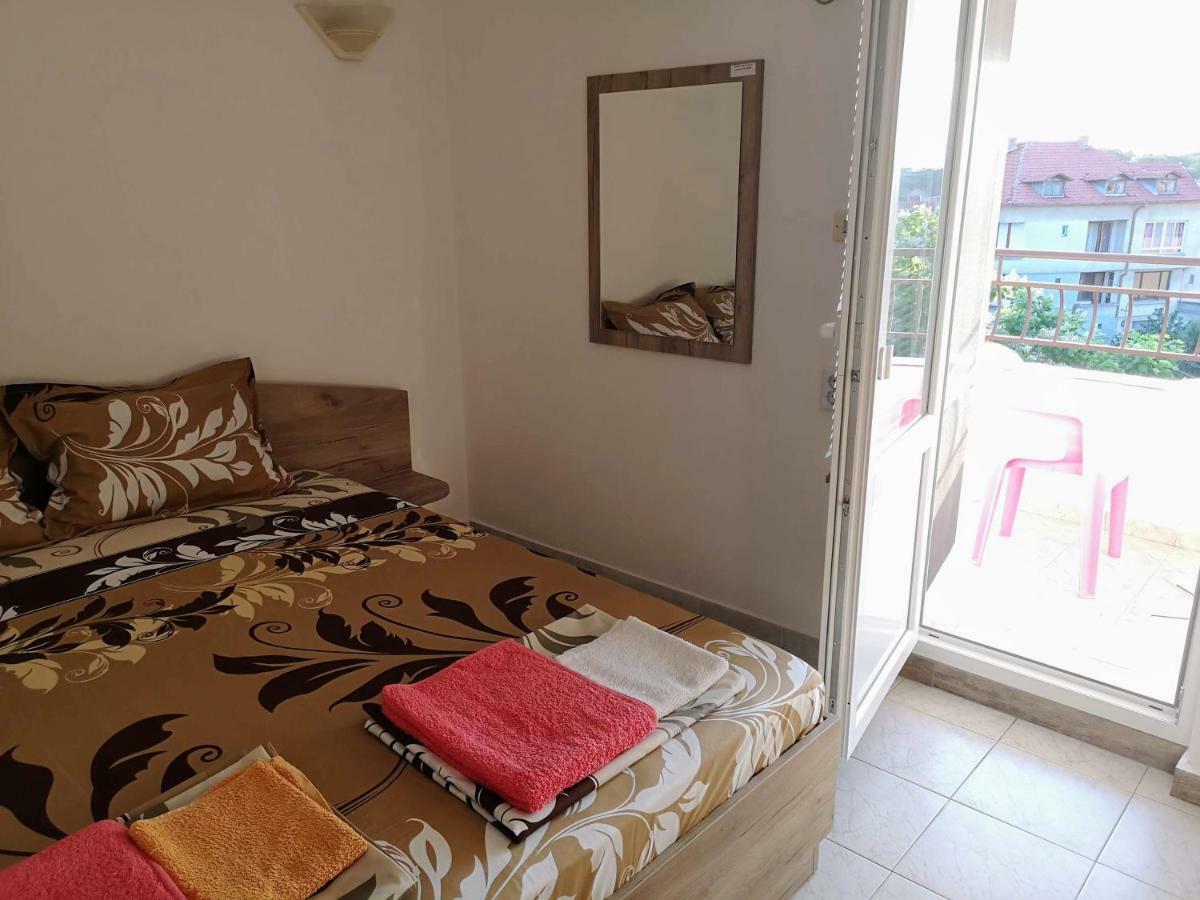 Guestrooms Stoyanovi Chernomorets Buitenkant foto